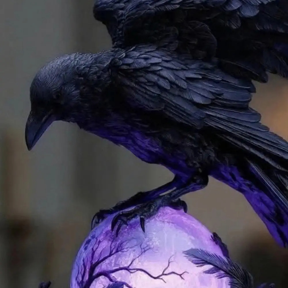 Unique Lighting Decor - Lampu LED Gothic Raven Patung Buatan